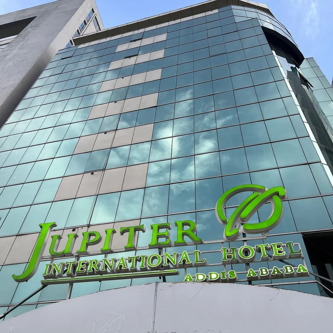 Jupiter International Hotel preview