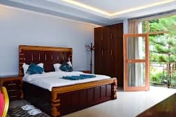 Lina Hotel preview 2