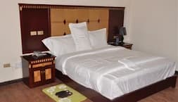 Paradise Hotel preview 3