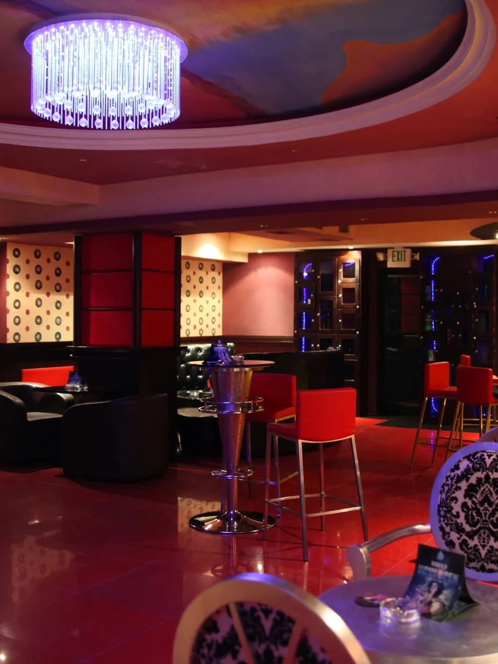Club H2O preview