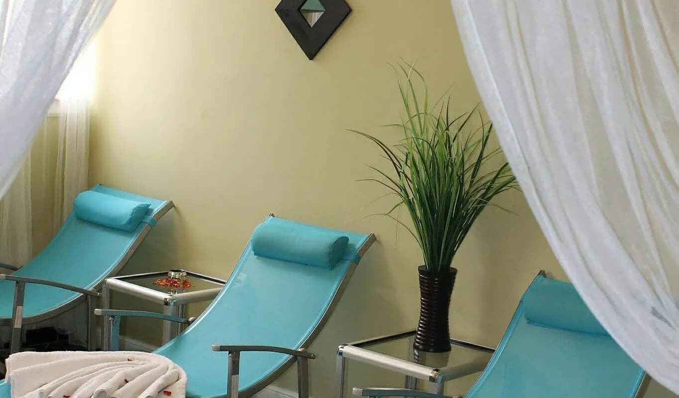 Oasis Salon and Spa preview