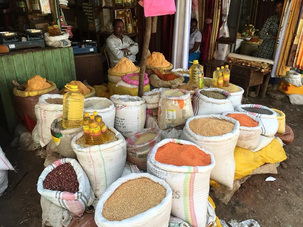 Abune Hara market