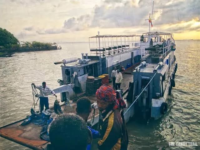 Tananesh Ferry / ESL Public Lake Transport preview 1