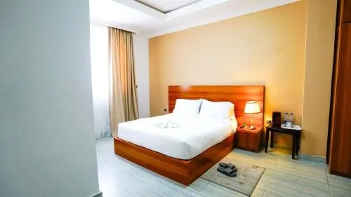Brighton Guest House and Cafe preview thumbnail 4